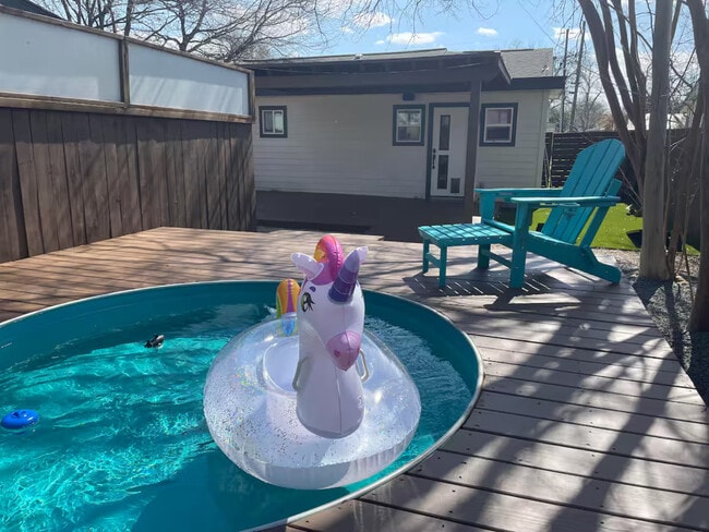 Building Photo - 1406 Brentwood St