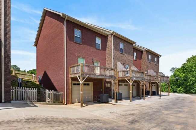 Building Photo - 500 Peachers Mill Rd