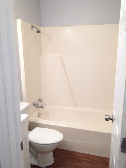 Building Photo - 4904 Merritt Cir