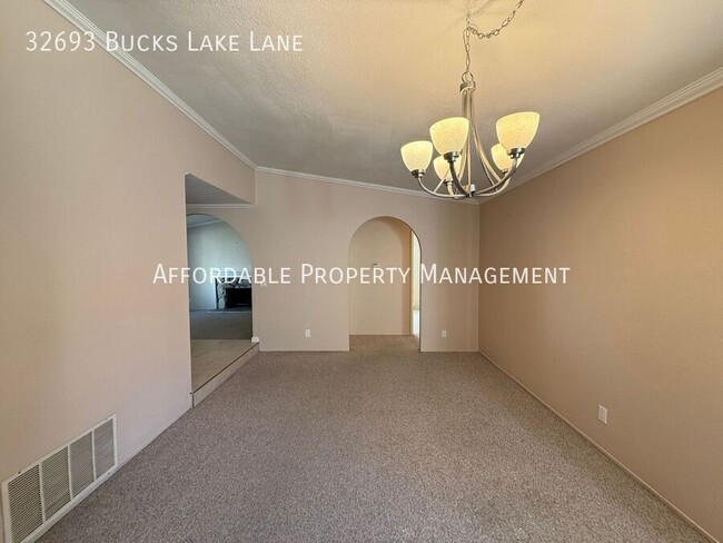 Building Photo - 32693 Bucks Lake Ln