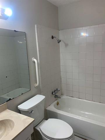 Building Photo - 3801 Lancelot Pl