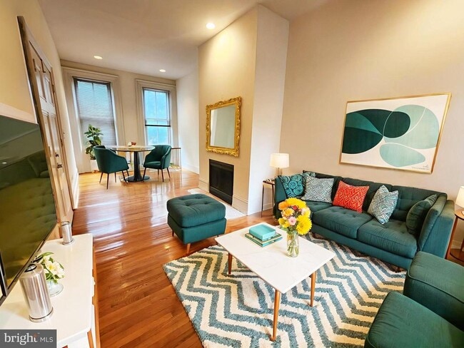 Building Photo - 1720 Wallace St