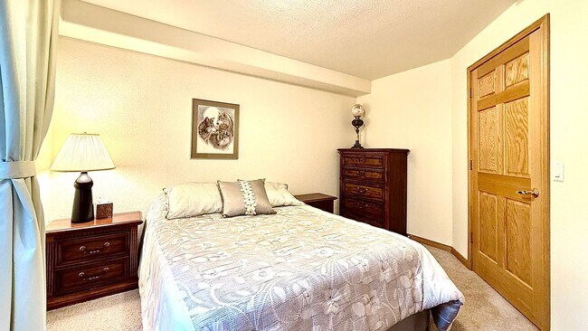Building Photo - Warm & Spacious Woodmoor Home in a Fantast...