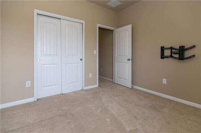 Building Photo - 114 Leon River Loop