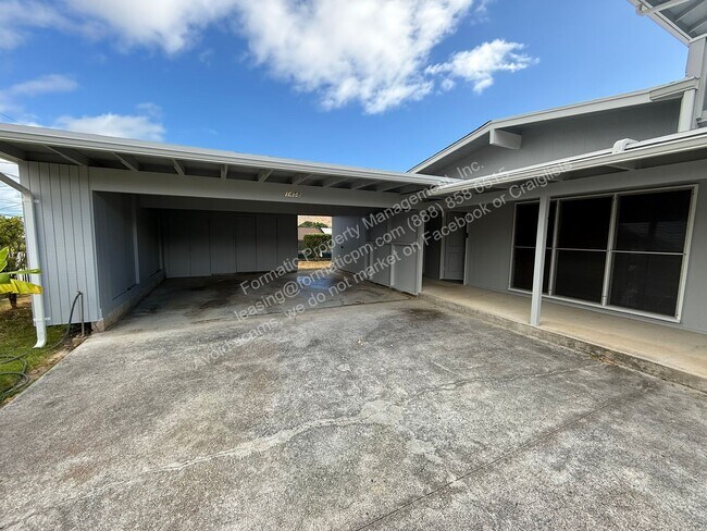 Building Photo - Pet Friendly! -  Beautiful 4-Bedroom, 3-Ba...