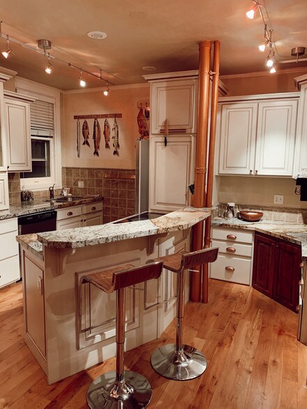 Kitchen - 29 S State St