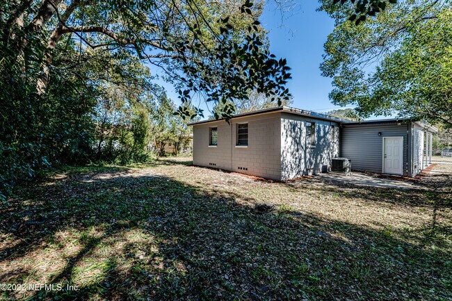 Building Photo - 3668 Jammes Rd