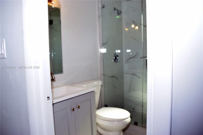 Building Photo - 622 NE 6th St