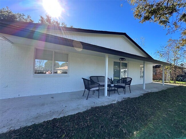 Building Photo - 3605 Barberry Dr
