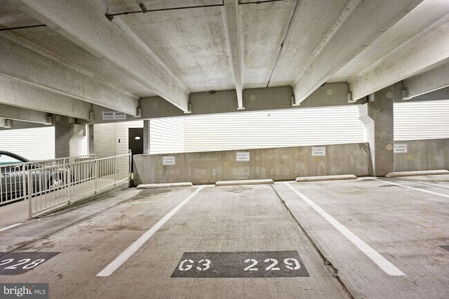 Building Photo - 9490 Virginia Center Blvd