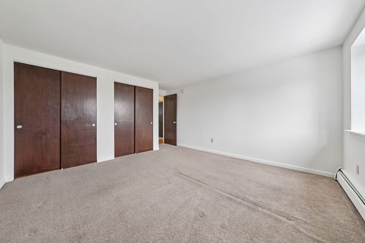 Building Photo - 4 Losson Garden Dr