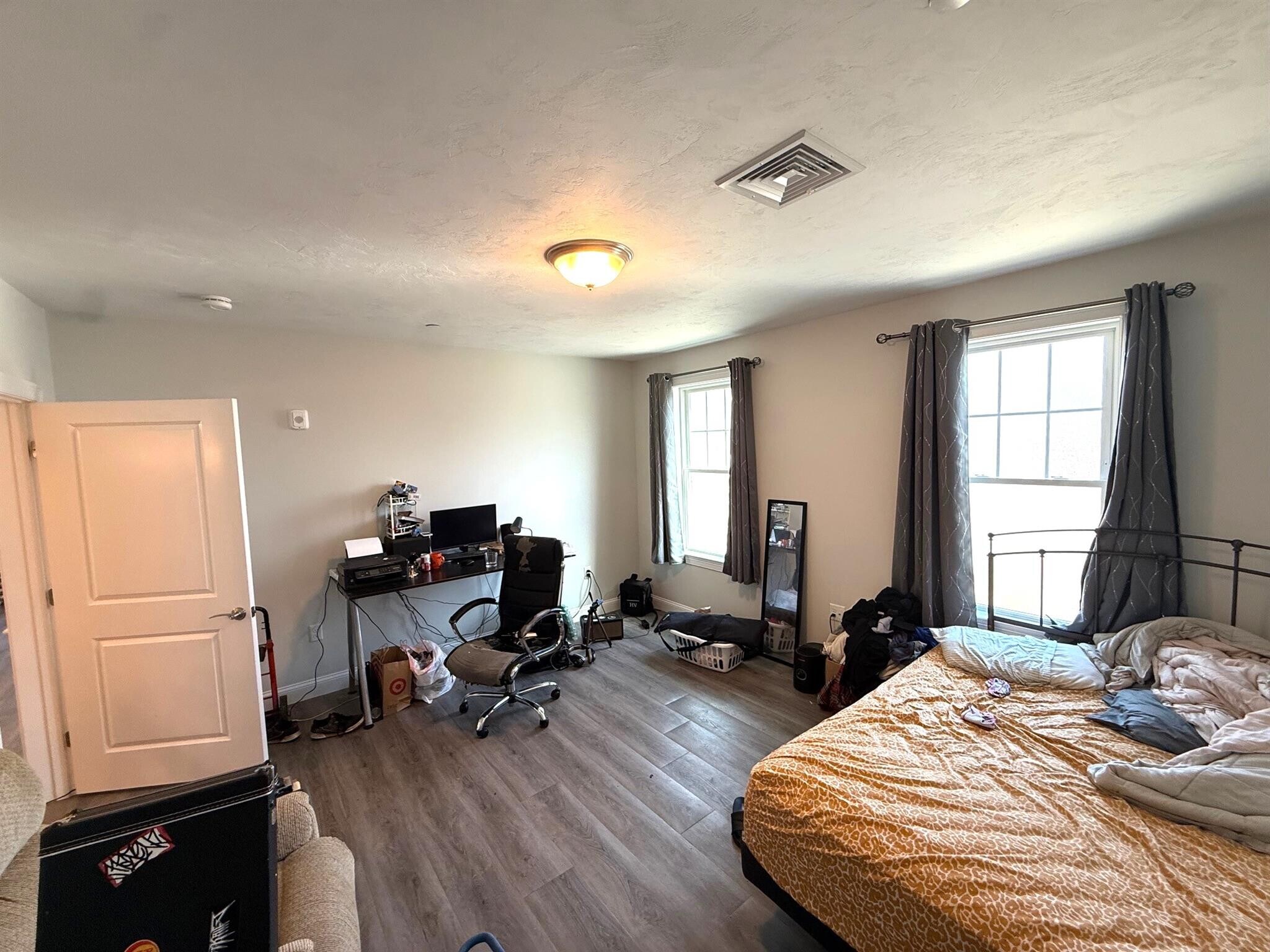 Building Photo - 320 Middlesex Ave