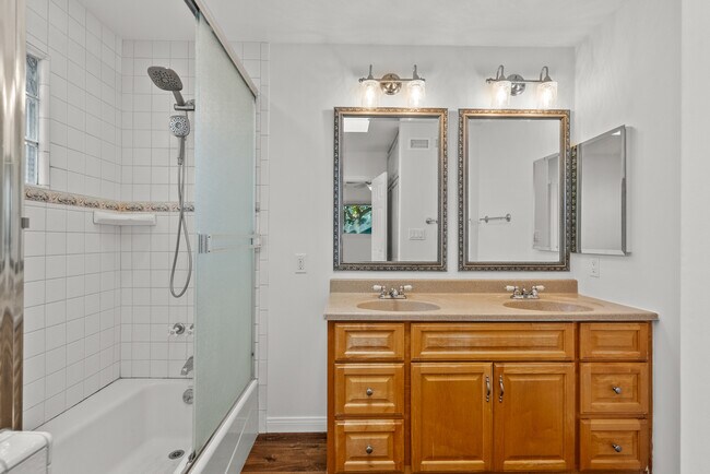 Building Photo - 3177 Austin Ave