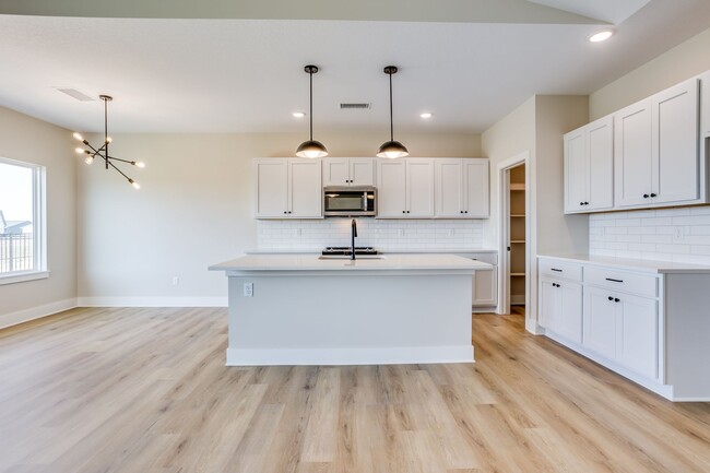 Building Photo - Trails End- Single Family