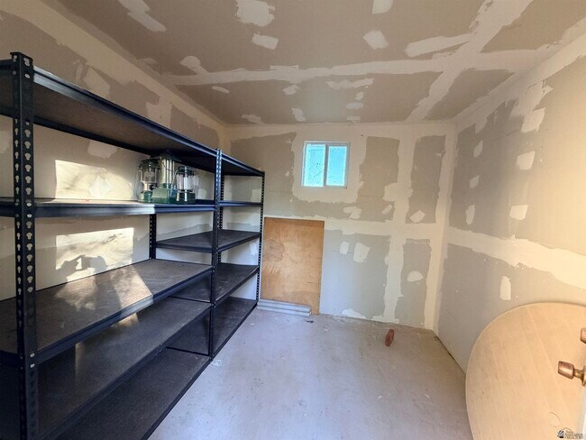 Building Photo - 3905 W 18th St