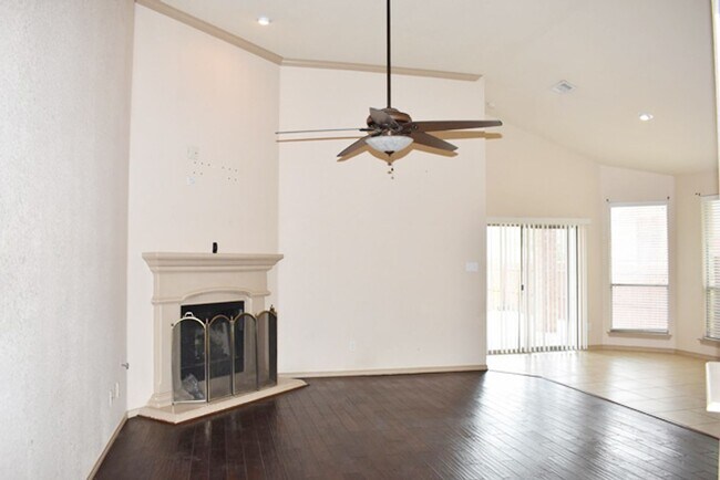 Building Photo - 5212 Grayson Ridge Dr