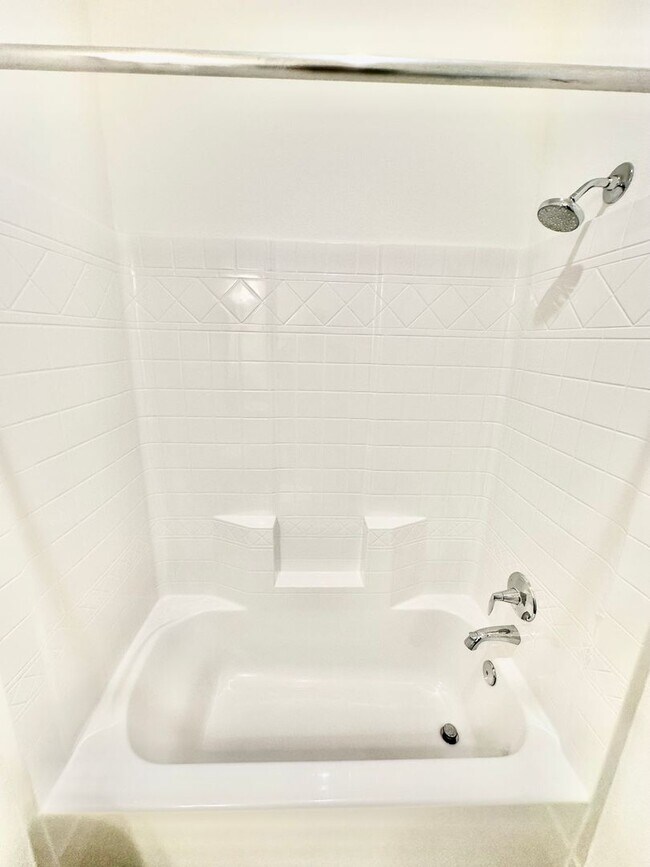 Building Photo - Newly Built 3/2.5 Home in Tesoro Viejo Community