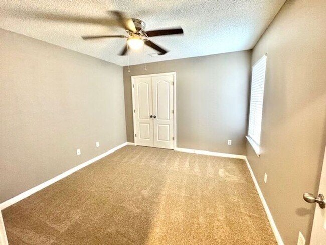 Building Photo - Now Leasing a 4-bedroom 2.5 bath home in Cordova off of Macon and Houston Levee