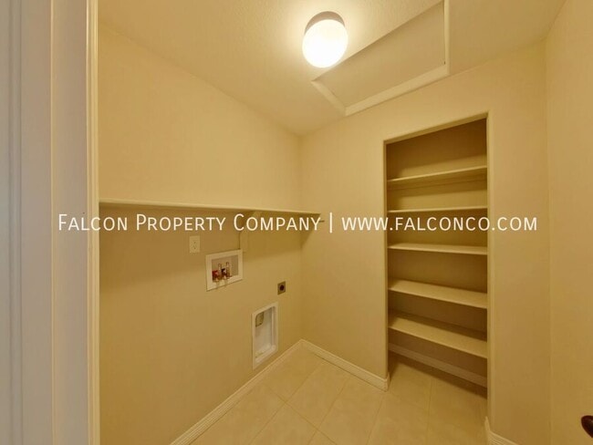 Building Photo - 10726 Maroon Peak Wy