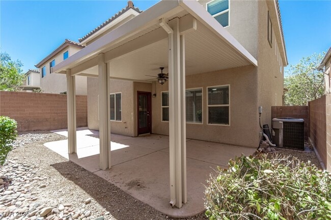 Building Photo - 2612 Romarin Terrace