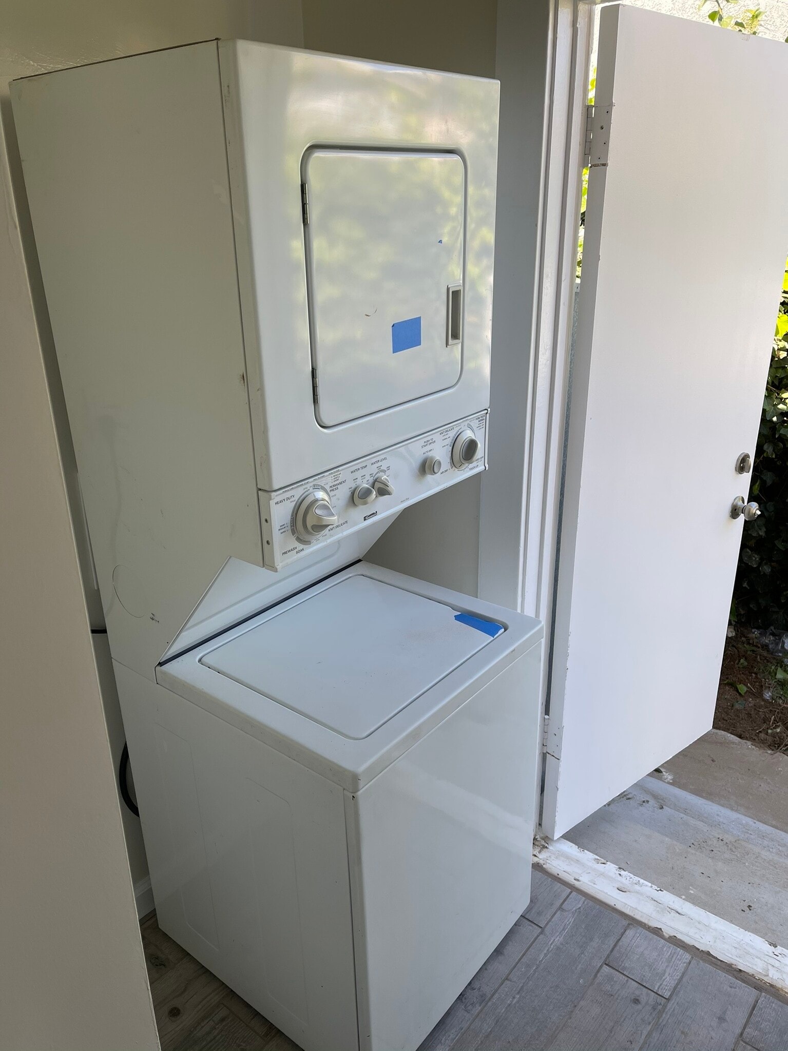 IN UNIT WASHER AND DRYER - 1746 Martina Ave