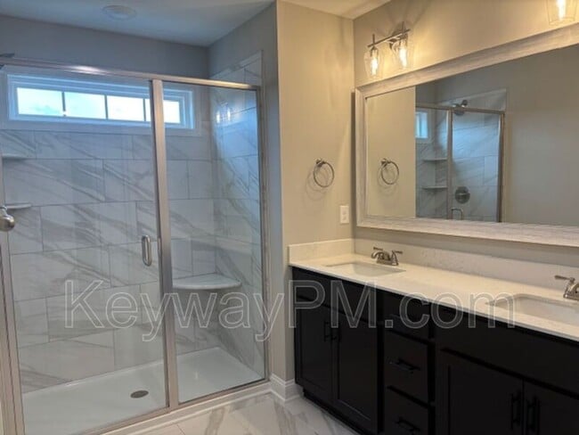 Building Photo - 2024 Denmark Ave SE