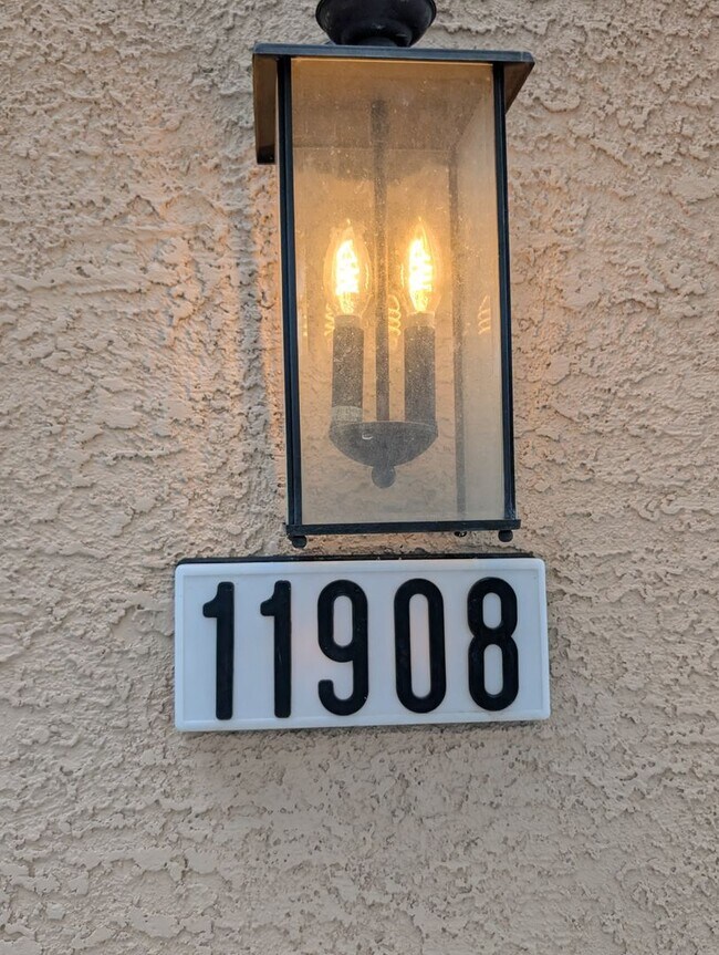 Building Photo - 11908 Orense Dr