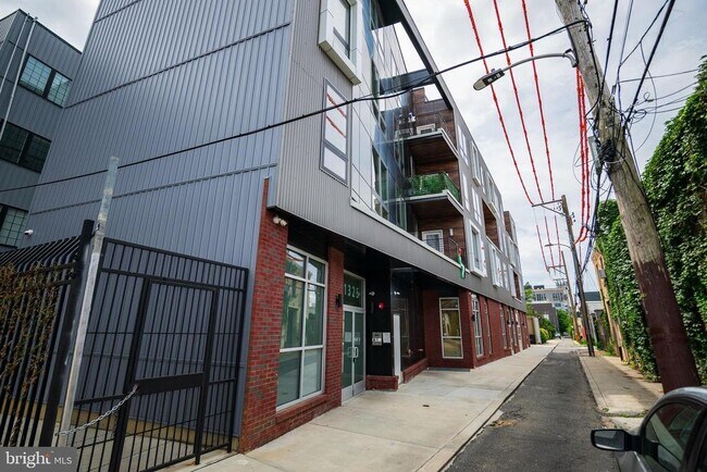Building Photo - 1325 N Lee St