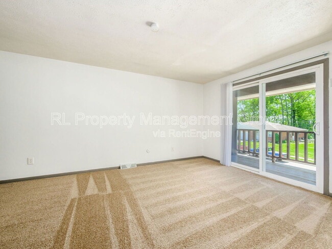 Building Photo - 464 Goshen Ct
