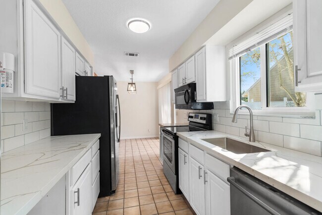 Building Photo - 18321 Jupiter Landings Dr