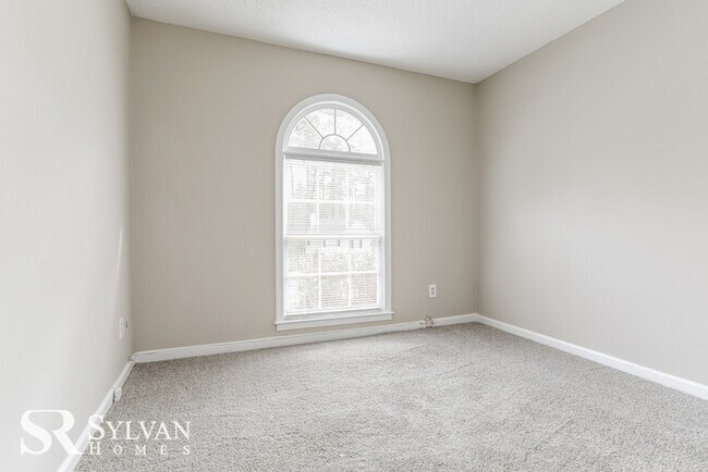 Building Photo - Come view this lovely home
