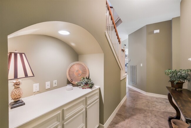 Building Photo - 2603 Little Lake Ct