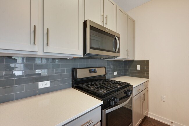 Building Photo - 8913 Parker Ranch Cir
