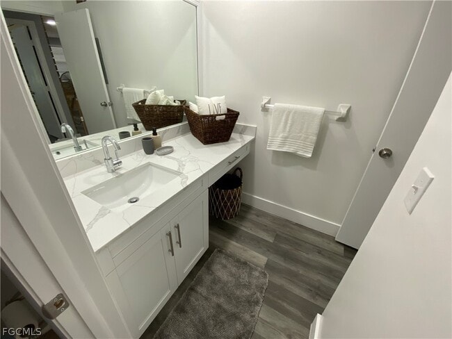 Building Photo - 13118 Feather Sound Dr