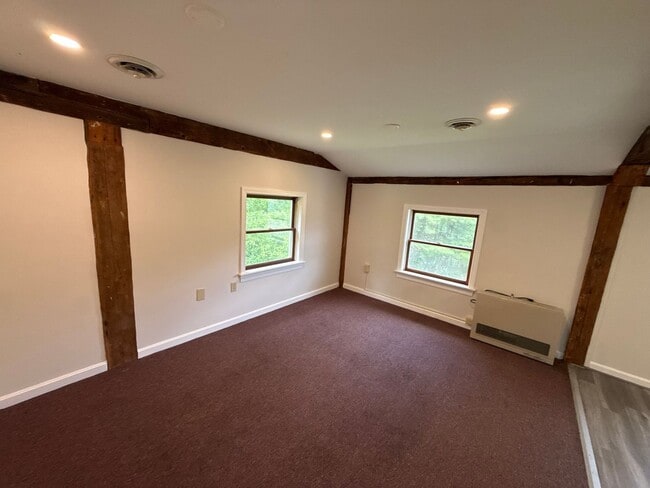 Building Photo - Updated 2BR Apartment | Electric Included | Easy Route 16 Commute