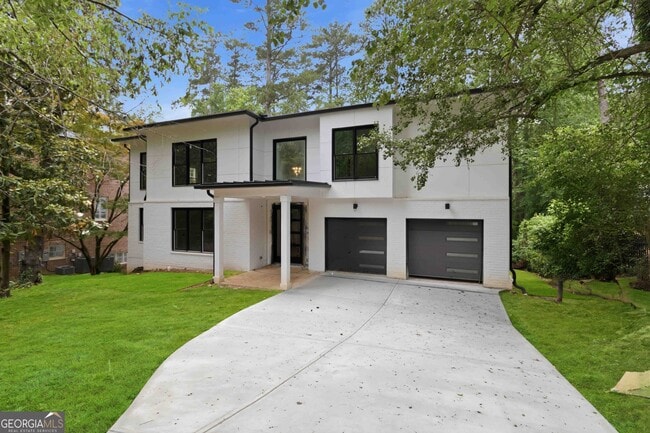 Building Photo - 3196 Towerview Dr NE