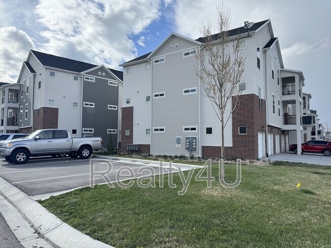 Building Photo - 511 N 310 W