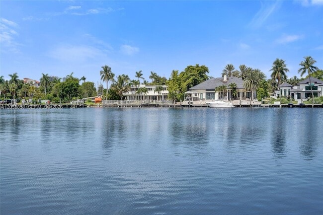 Building Photo - 2000 Atlantic Shores Blvd