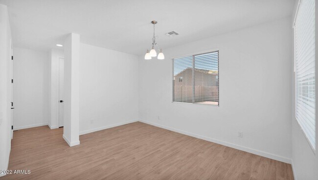 Building Photo - 13407 W Rowel Rd