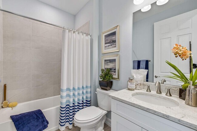 2nd Bathroom - 748 Ravello Blvd