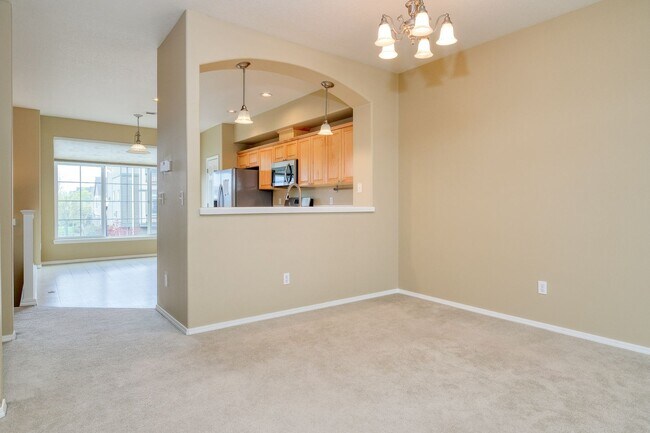 Building Photo - Spectacular 3 Bedroom, 3.5 Bathroom Townhome in Scenic Arbor Station.