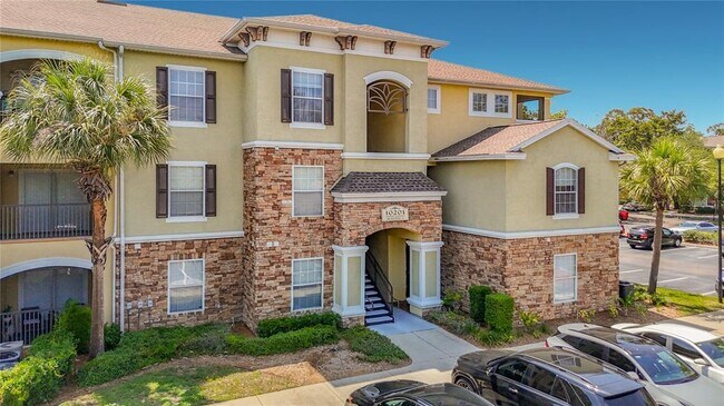 Building Photo - 10201 Courtney Palms Blvd