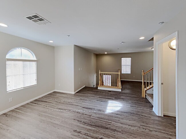 Building Photo - 8920 Paula Jean Ave