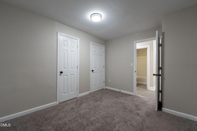 Building Photo - 1001 S Layton Ave