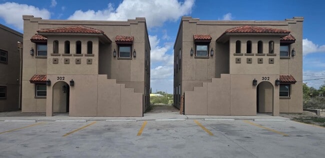 Building Photo - 302 Western Dr