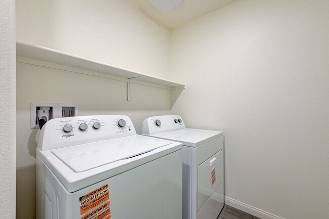 Building Photo - Newly Built 4 bedrooms in Cadence