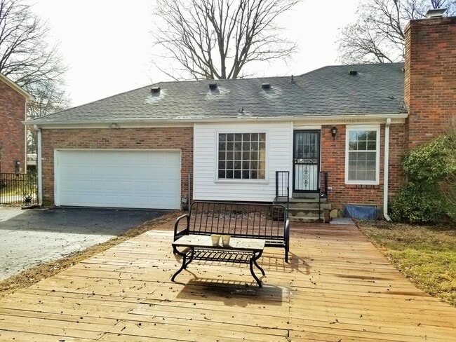 Building Photo - 8203 Camberley Dr