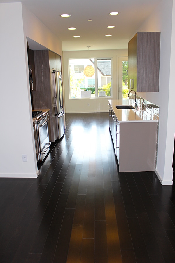 Building Photo - CROWN HILL TOWNHOME W HIGH END FINISHES & ...