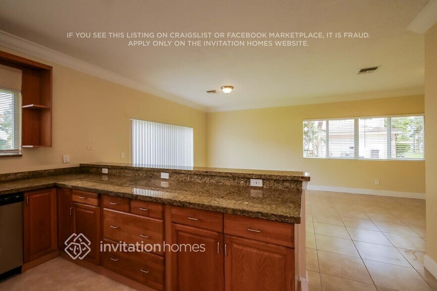 Building Photo - 4551 NW 36th Ct