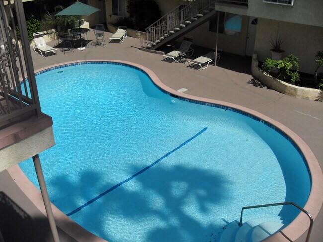 Building Photo - Toluca Lake Universial Villas